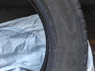 Продам зимние шины Toyo 235/55    R18.  80 evro за все 4 колеса. foto 5