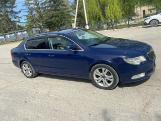 Skoda Superb foto 2