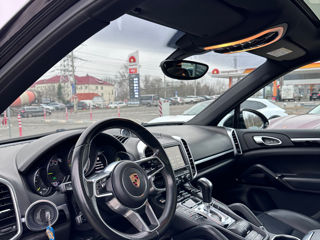 Porsche Cayenne foto 12