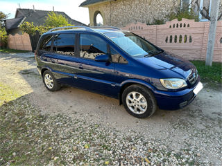 Opel Zafira foto 3