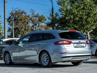 Ford Mondeo foto 5