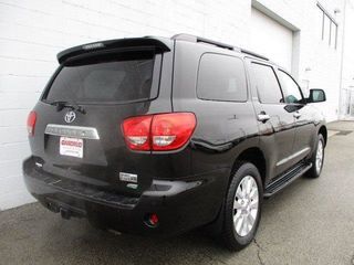 Toyota Sequoia foto 3