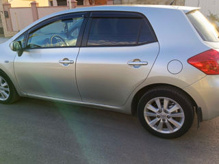 Toyota Auris foto 2