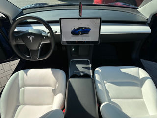 Tesla Model 3 foto 8