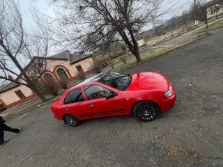 Nissan Almera foto 6