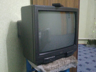 Vind un televizor color de marca TVT