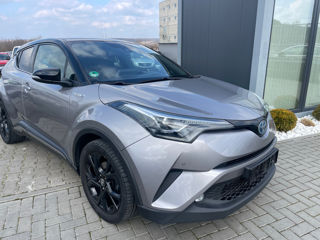 Toyota C-HR foto 2