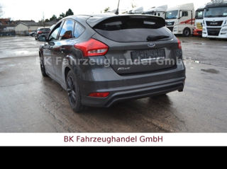 Ford Focus ST foto 17