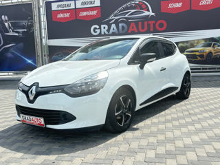 Renault Clio foto 1