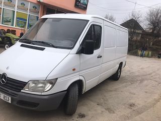 Mercedes Sprinter foto 2