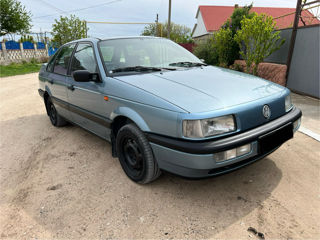 Volkswagen Passat foto 4