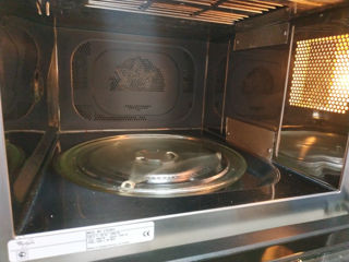 Микроволновая печь Whirlpool с конвекцией foto 5