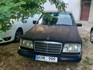 Mercedes Series (W124)