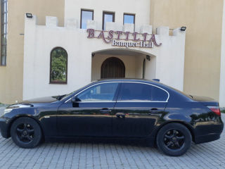 BMW 5 Series foto 6