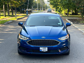 Ford Fusion foto 2