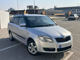 Skoda Fabia foto 1