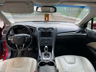 Ford Fusion foto 9