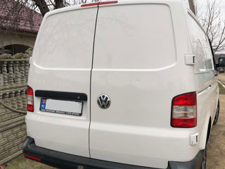 Volkswagen T5 foto 2