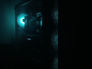 Vând PC gaming foto 1