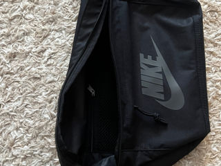 Продаю большую  Бананку Nike оригинал . foto 2