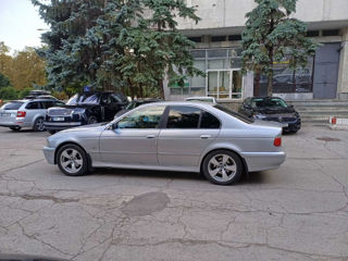 BMW 5 Series foto 7