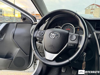 Toyota Auris foto 9