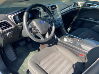 Ford Fusion foto 7