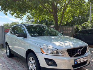 Volvo XC60 foto 2