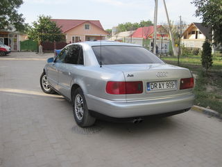 Audi A8 foto 2