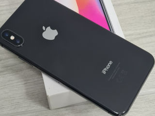 iPhone X black 256gb la 2500 lei