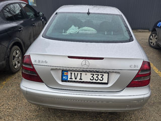 Mercedes E-Class foto 8