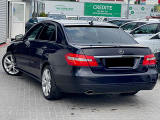 Mercedes E-Class foto 3