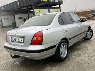 Hyundai Elantra foto 7