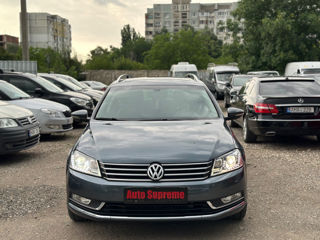 Volkswagen Passat foto 2