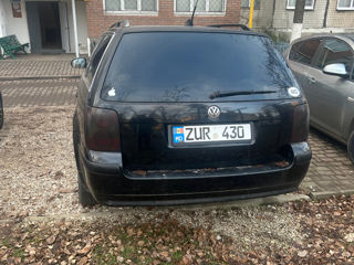 Volkswagen Passat foto 2