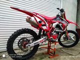 Honda CR450f foto 4