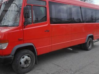 Mercedes Vario 815 foto 3