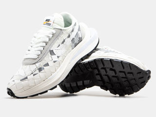 Nike Sacai VaporWaffle White x Jean Paul Gaultier foto 8