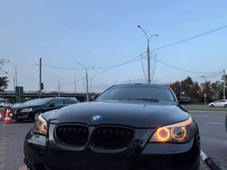 BMW 5 Series foto 7