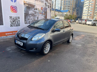 Toyota Yaris foto 3