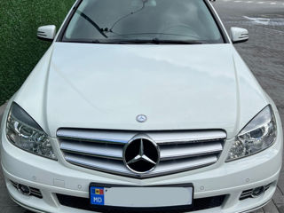 Mercedes C-Class foto 3