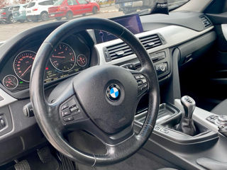 BMW 3 Series foto 8