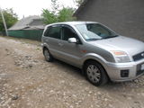 Ford Fusion foto 2