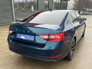 Skoda Superb foto 4