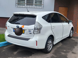 Toyota Prius +