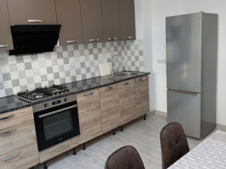 Apartament cu 2 camere, 81 m², Râșcani, Chișinău foto 3