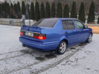 Volkswagen Vento foto 6