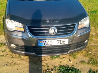 Volkswagen Touran foto 4