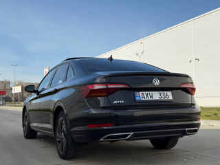 Volkswagen Jetta foto 4