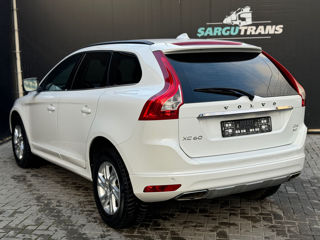 Volvo XC60 foto 6